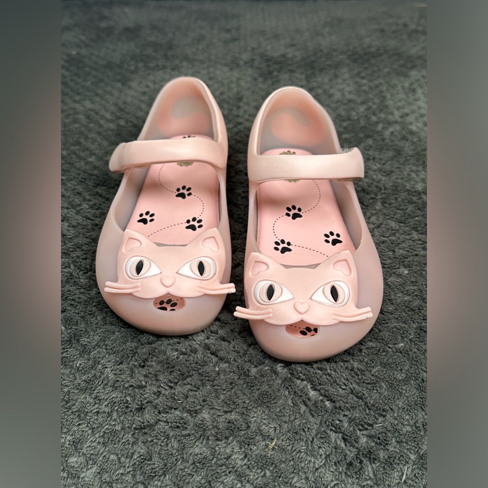 Mini Melissa kitty sandals